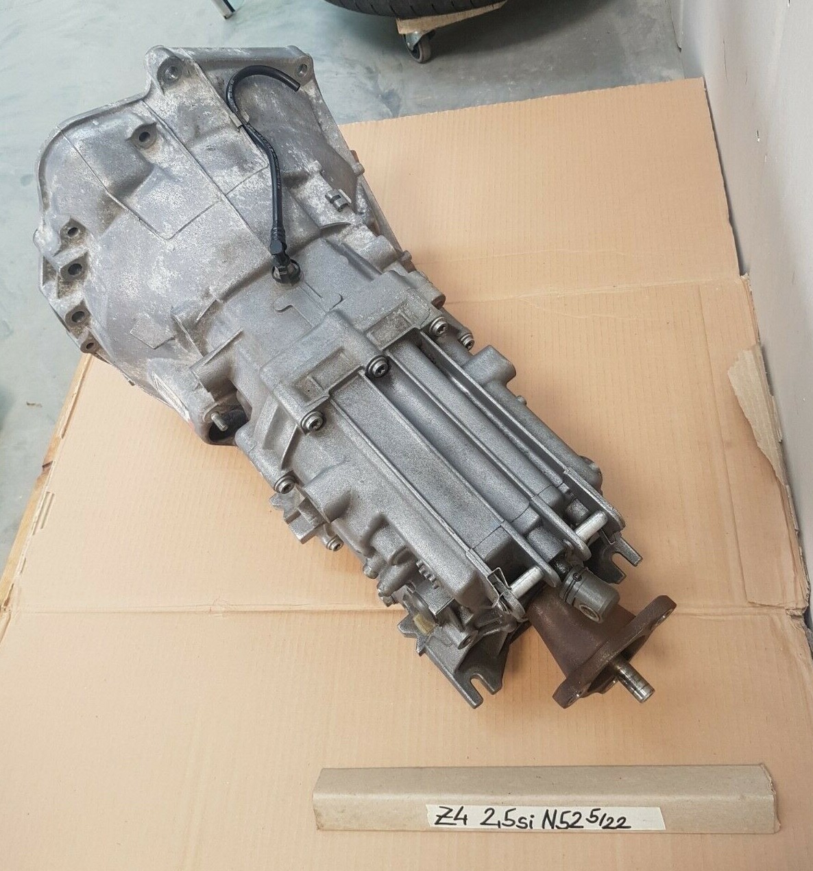 BMW Z4 E85 Getrag Getriebe 2,5si  6 Gang Schaltgetriebe 7629519 ABHOLUNG – Bild 4