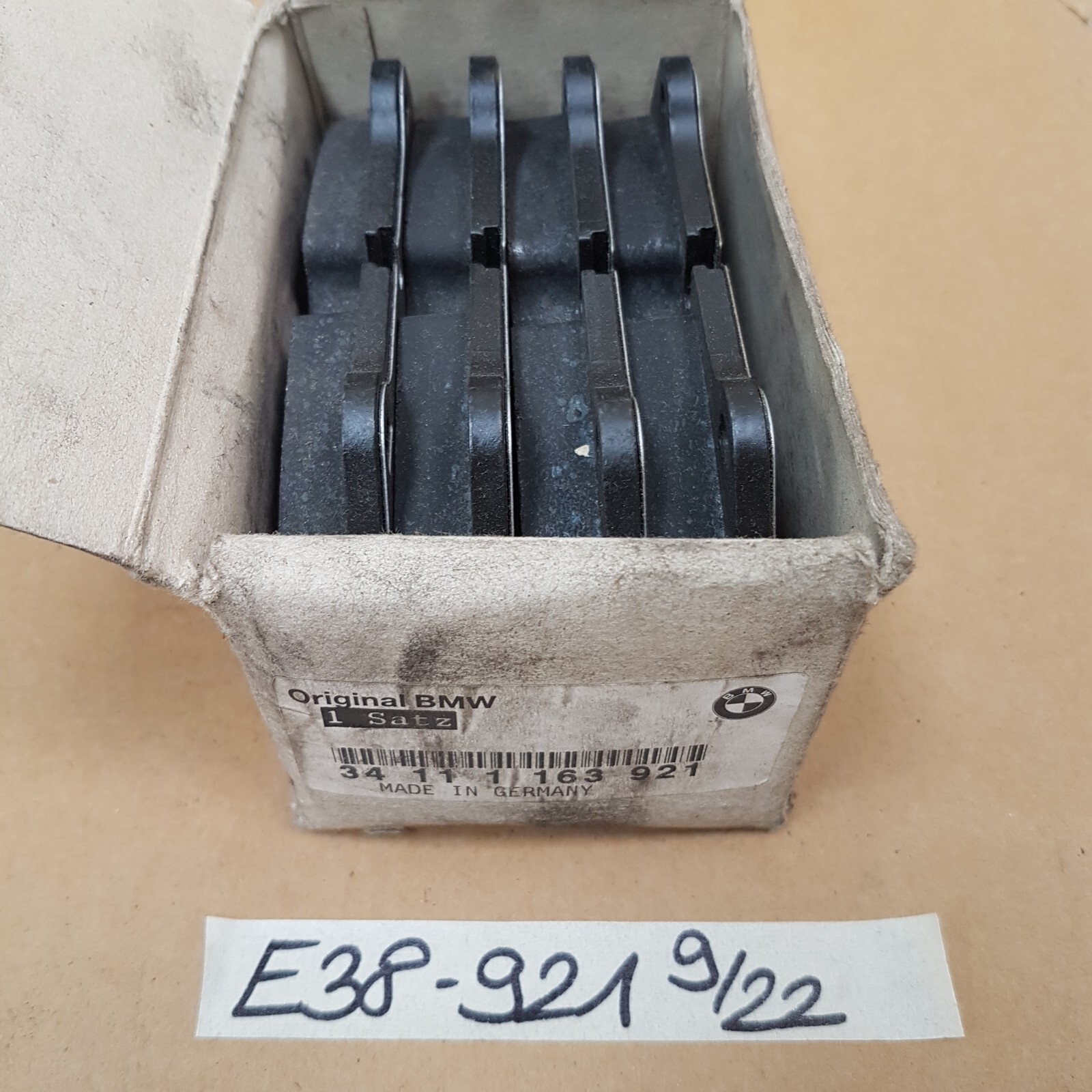 BMW 7er E38 Bremsbeläge 1163921 Satz Bremsbeläge vorne Brems Klötze asbestfrei – Bild 1