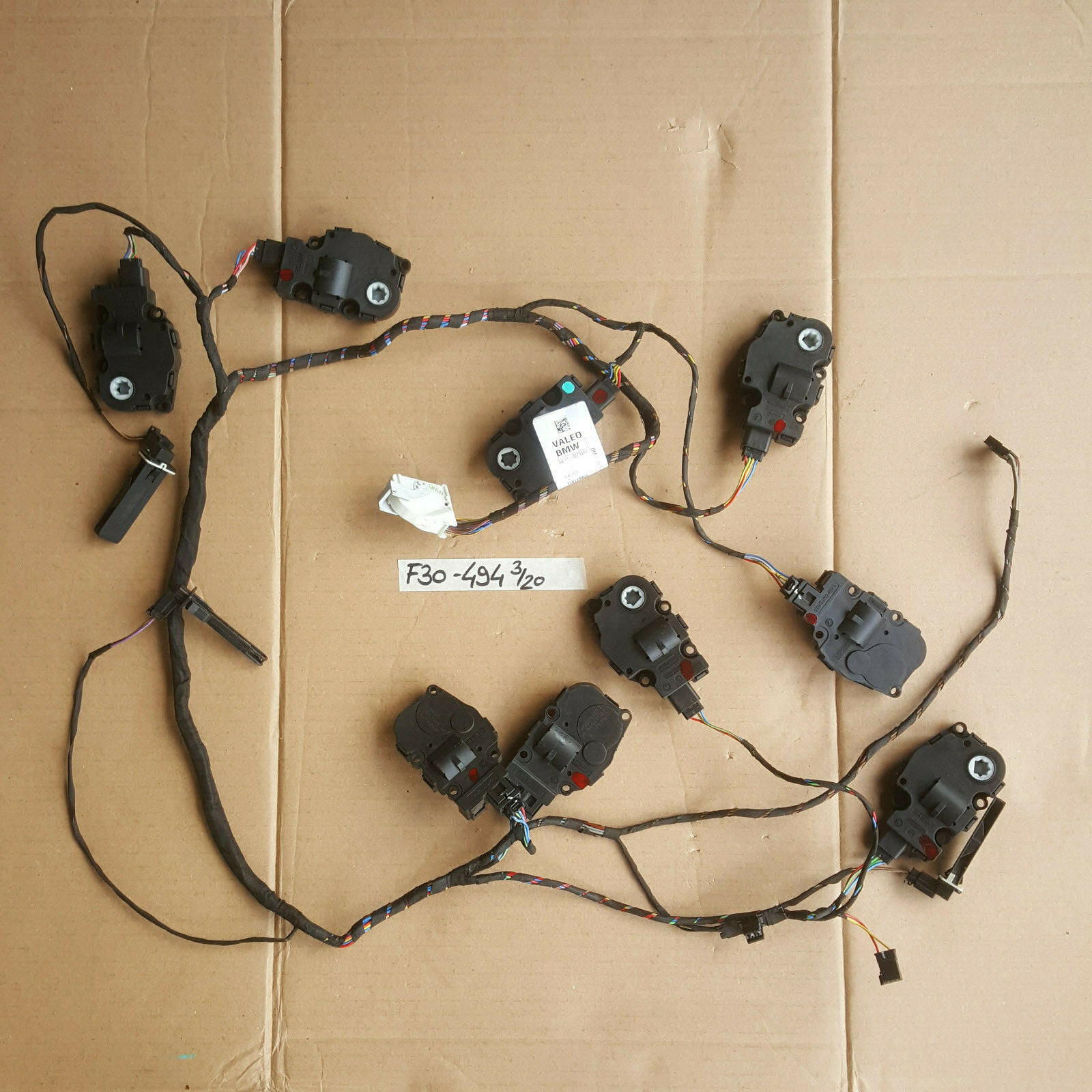 BMW F20 F21 F22 F23 F30 F31 F32 F34 Kabelbaum Klima Kasten Kabel Heizung 9229494 – Bild 1
