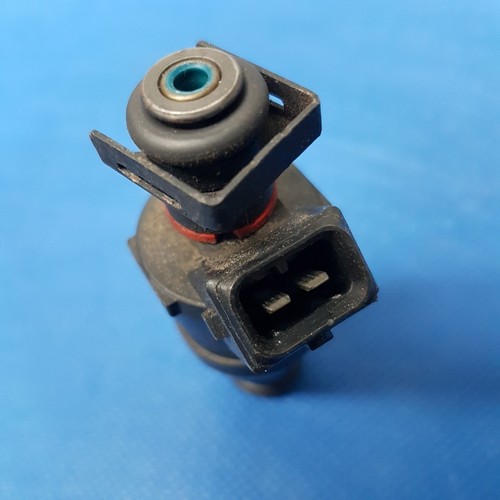 BMW E31  E32  E34  E38  E39 Einspritzventil 1747406 Einspritzmotor Düse – Bild 4