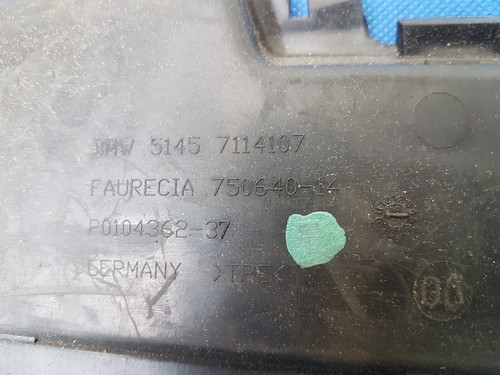 BMW F30 F31 F34 F35 F32 F33 Gummi Unterlage Einlegematte Mittelkonsole 1774107