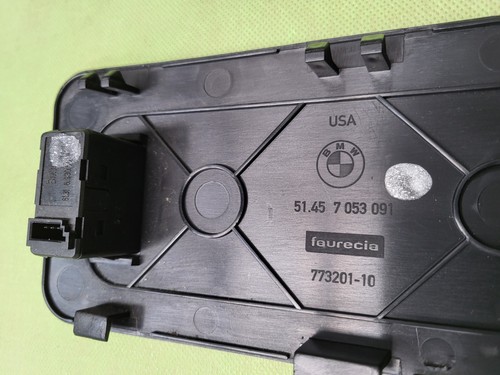 BMW Z4 E85 E86 Blende Mittelkonsole 7053091 mit AUX In Buchse 6930561 – Bild 3