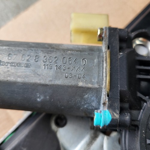 BMW Z4 E85 Fensterheber Mechanismus + Motor VORNE RECHTS 7198412 alte Ausführung – Bild 3