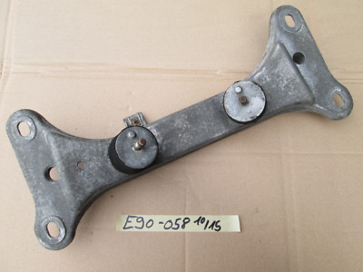 BMW E81 E82 E87 E88 E90 E91 E92 E93 Getriebe Täger Lager Konsole Halter 6778058 – Bild 1
