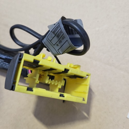 BMW Z3 Roadster Gurtstraffer Gurt Schloss Gurtstrammer VORNE RECHTS mit Kabel – Bild 5