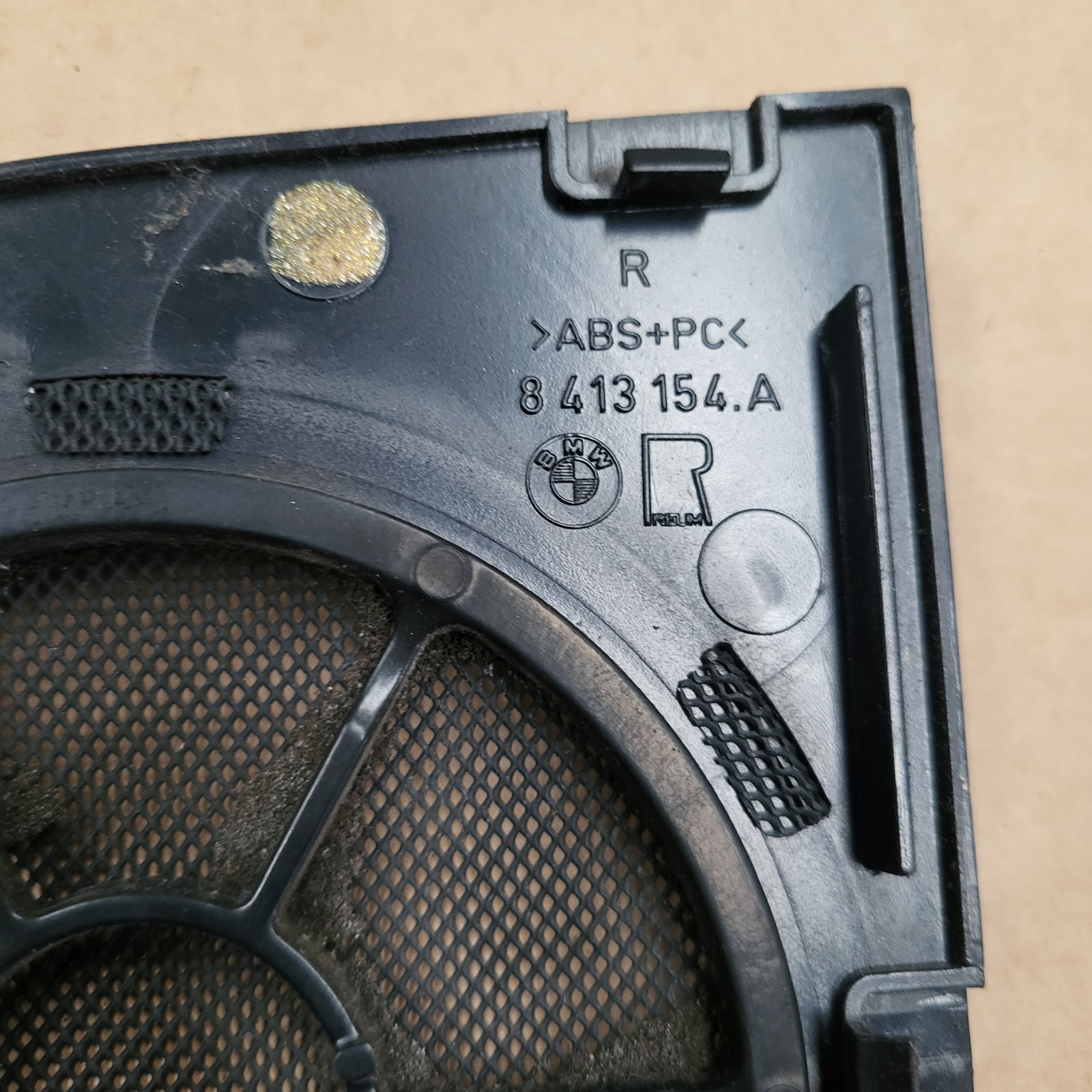 BMW Z3  Lautsprecher Gitter Verkleidung Abdeckung Blende 8413154 RECHTS Schwarz – Bild 3