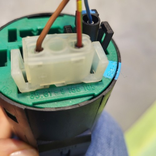 BMW E46 / E34 / E39 / E32 / E38 / E31 / X3: E83 / Z8 / Z4 Gong  9155105 Stecker – Bild 3