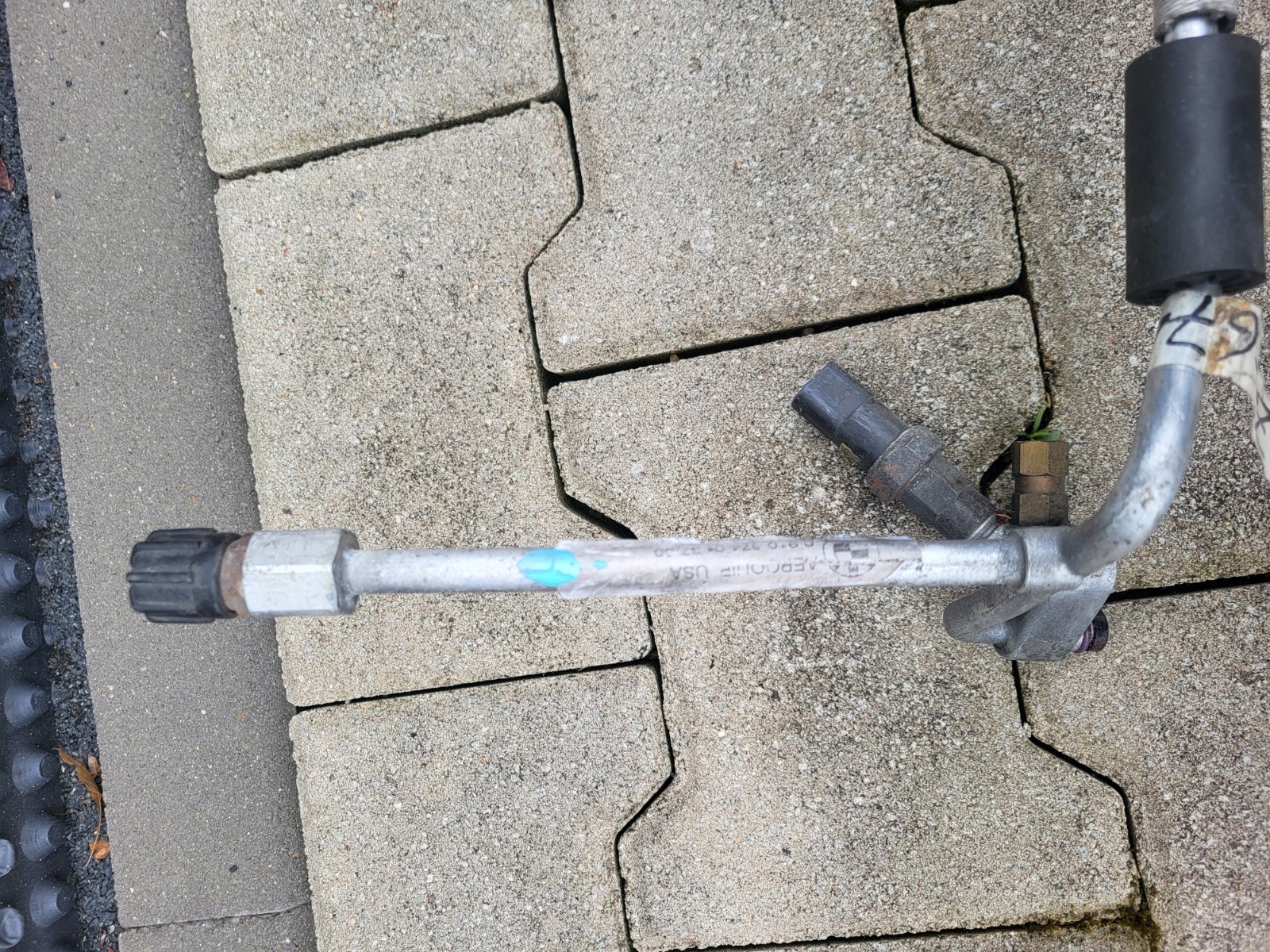 BMW Z3 Klimaleitung Druckschlauch Druckleitung Klima Trockner-Doppelrohr 6910674 – Bild 2