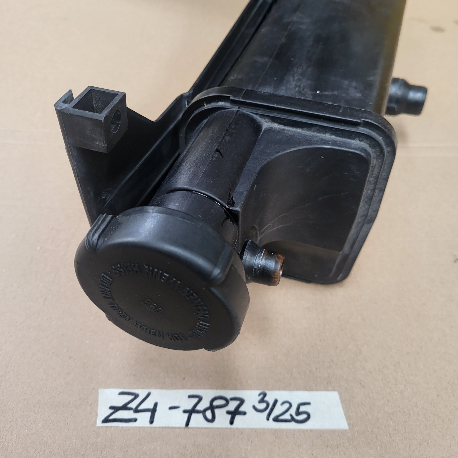 original BMW Z4 E85  Kühlwasser Ausgleichsbehälter für Wasser Kühler 7573787 – Bild 7