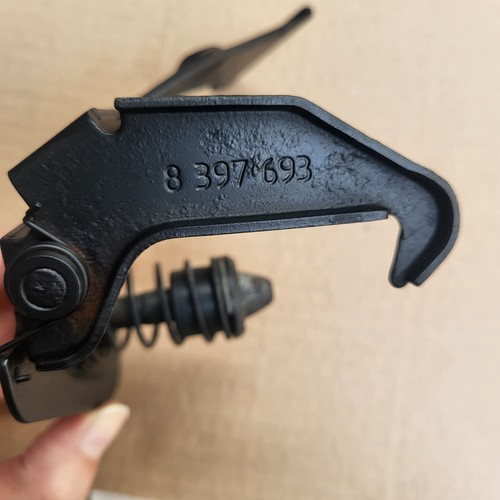 BMW Z3 Roadster + Coupe Haubenzapfen Fanghaken Motorhaube rechts 8397693 – Bild 3