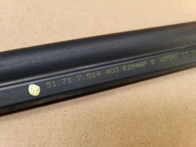 BMW Z4 E85 E86 Gummi Obere Kühler Dichtung Kantenschutz 7514403 – Bild 2