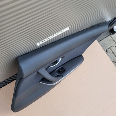 BMW E90 Türtafel / Tür Verkleidung HINTEN RECHTS Stoff Fluid Anthrazit – Bild 2