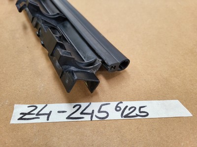 BMW Z4 E85 + E46 Gummi Obere Kühler Dichtung Kantenschutz 7514403 Halter 1436245 – Bild 4