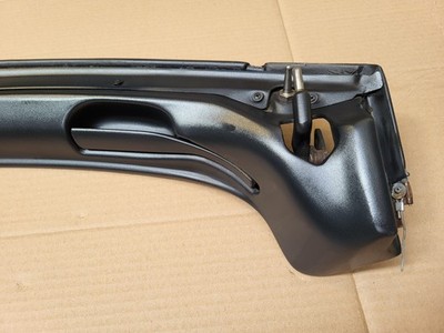 BMW Z3 Roadster Verdeck Rahmen Leiste innen Blende Schiene VORNE Verschluß Haken – Bild 3