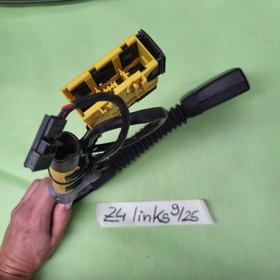 BMW Z4 E85 E86 Gurtstrammer + Kabel Stecker Gurtstraffer VORNE LINKS 8255704 – Bild 4