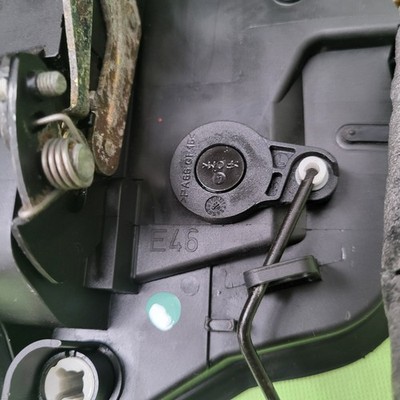 BMW E46 Cabrio Coupe Türschloss Fahrer Türe Drehfallen Schloss LINKS – Bild 3