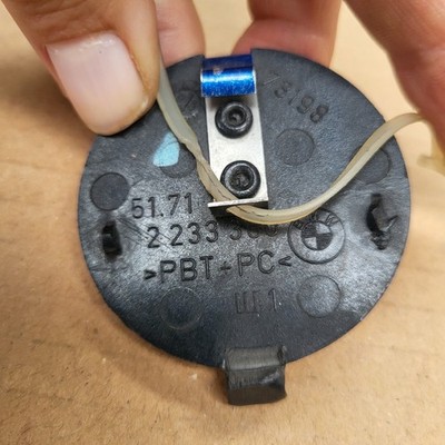 BMW E36 Klappe Stoßstange Deckel Blende Abschlepp Öse 2233360 – Bild 3