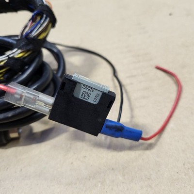 BMW Z3 Roadster Audio Kabelbaum Radio Adapter + CD Wechsler Kabel 1388889