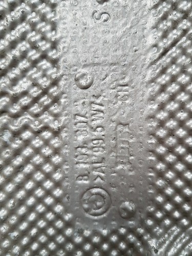 BMW E46  Hitzeblech Hitze Schutz Wärmeisolierung Kardan Tunnel 8193807