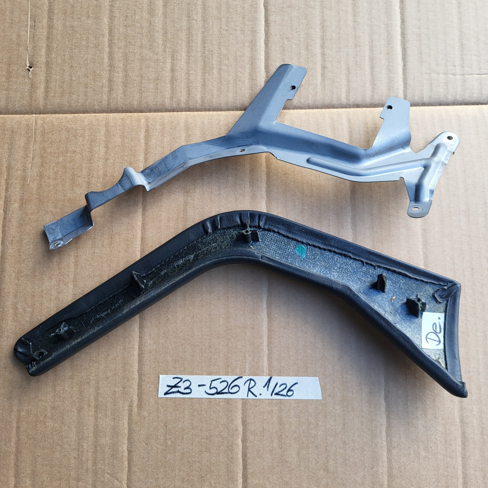 BMW Z3 Bumerang Verkleidung Mittelkonsole Blende RECHTS Schwarz 8397526