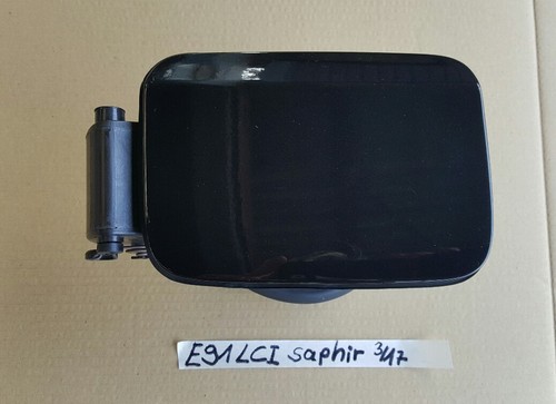 BMW E90 E91 Tank Deckel Klappe Abdecktopf 7073961 schwarz black saphir – Bild 1