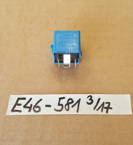 BMW E46 Relais Schliesser himmel blau 8364581 – Bild 1