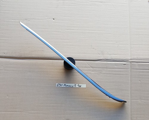 BMW E90 E91 Wasserfang Leiste Frontscheibe Zierleiste RECHTS Monaco blau A35 – Bild 1