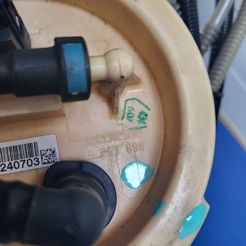 BMW E87 / E90 / E91 / E92 / E93 Tankgeber für Diesel Pumpe Tankeinheit 6763888 – Bild 3