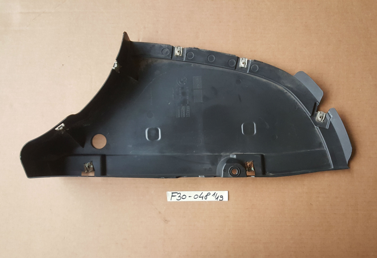 BMW F30 F31 F35 F80 Unterbodenverkleidung hinten rechts 7258048 Unterfahrschutz – Bild 1