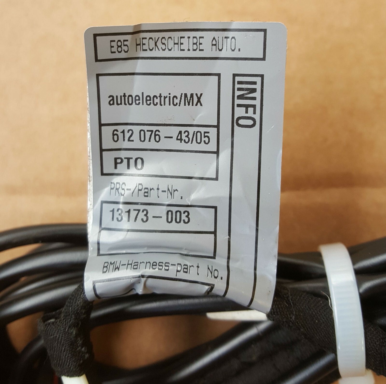 BMW Z4 E85 Kabel für Heckscheibe Kabelbaum Heizung Scheibe HINTEN 6120764 – Bild 4