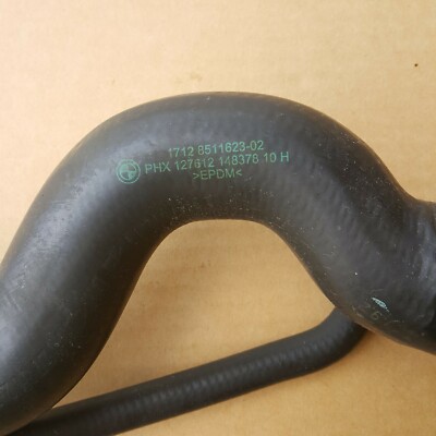 BMW E90 E91 E92 E93 LCI Kühlwasser Kühler Schlauch Motor Vorlauf oben 8511623 – Bild 2