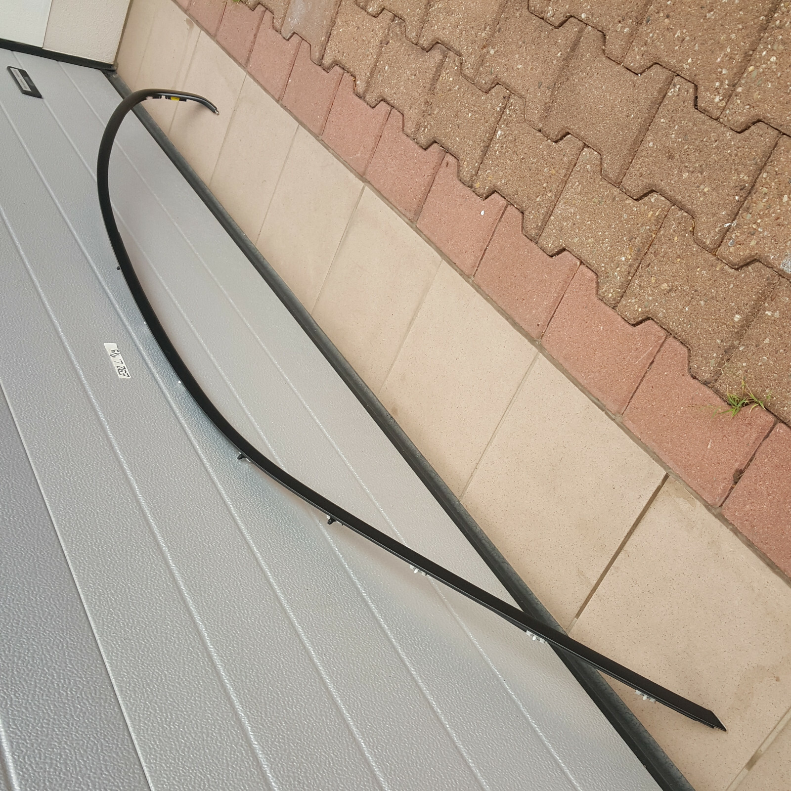 BMW E92 Coupe Dach Leiste LINKS Fenster Rahmen über Seiten Scheibe ABHOLUNG