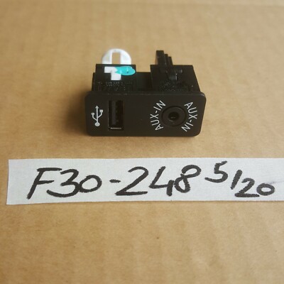 BMW F20 F21 F30 F31 USB Anschluss Stecker Audio Buchse AUX IN Schalter  9229248 – Bild 1