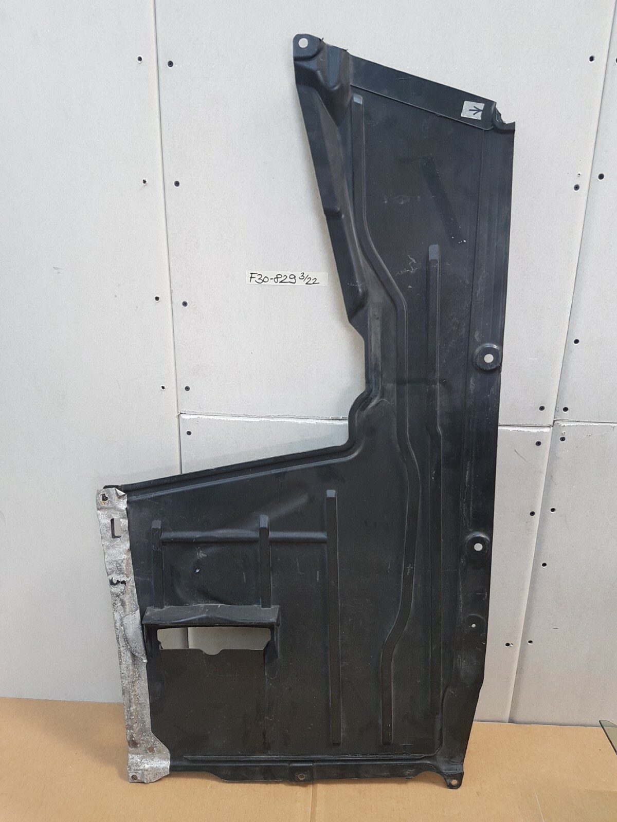 BMW F30 F31 F34 F20 F21 Unterfahrschutz Unterbodenverkleidung 7241829 ABHOLUNG – Bild 3