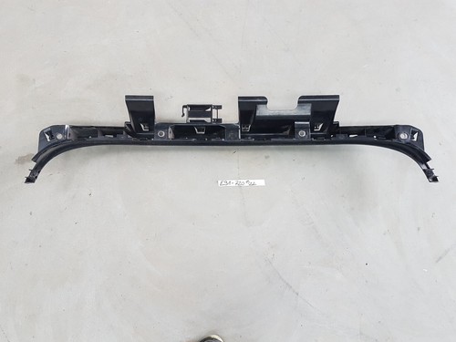 BMW E91 LCI Halter Stossfänger Führung Stoßstange Mitte hinten 7127720 – Bild 1