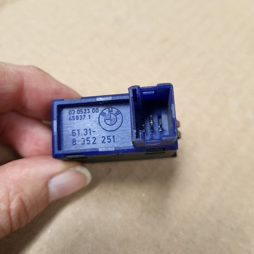 BMW 3er E46 ASC Schalter 8352251