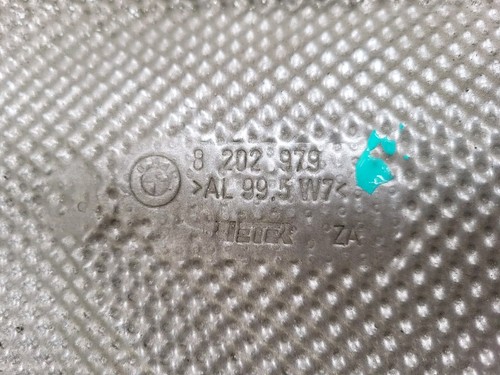 BMW E46  Hitzeblech Hitze Schutz Wärmeisolierung 8202979