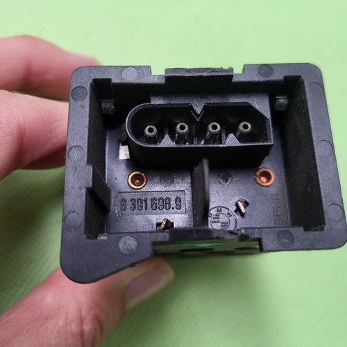 BMW E36 Widerstand  Heizung Gebläse Regler Relais 8391698 – Bild 4