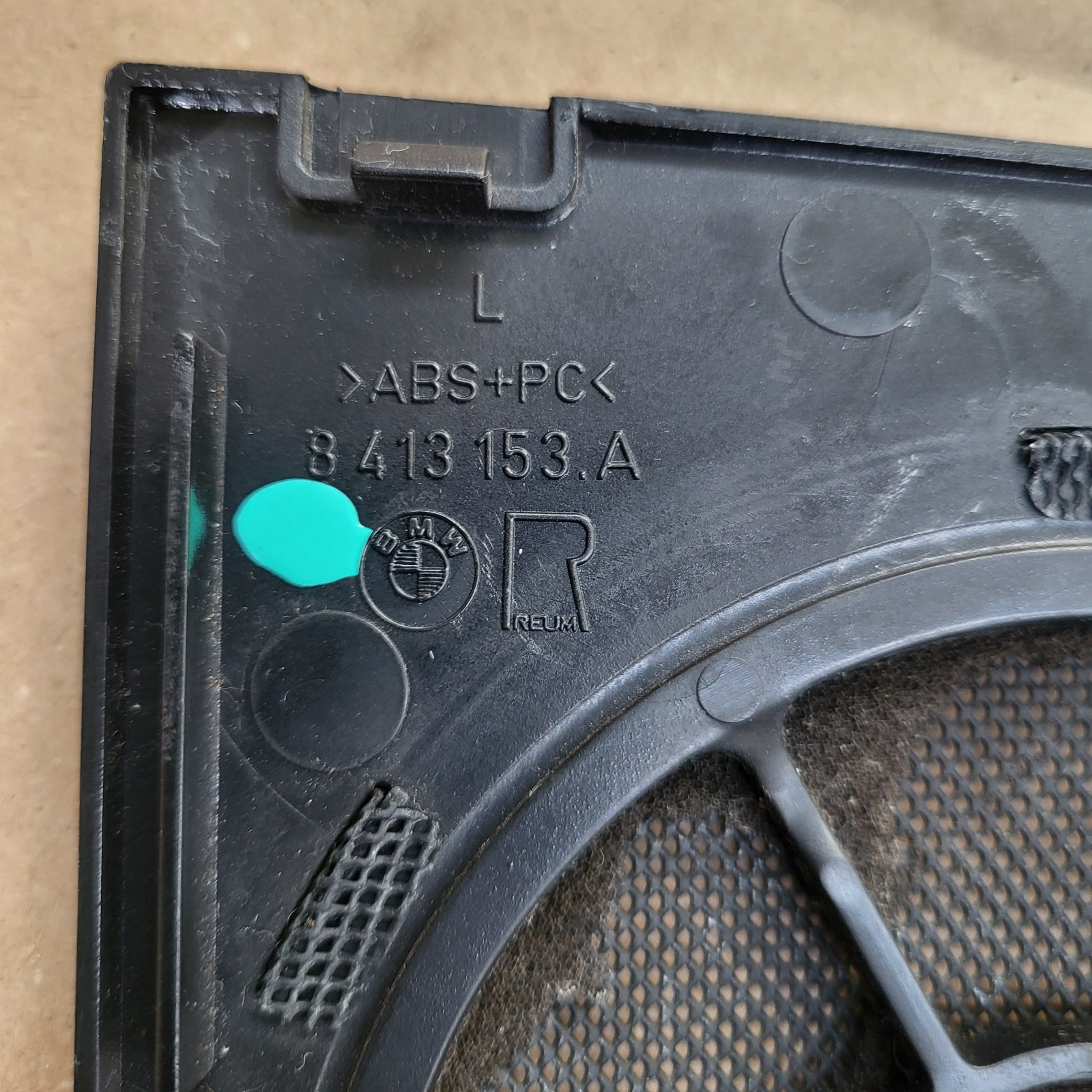 BMW Z3  Lautsprecher Gitter Verkleidung Abdeckung Blende 8413153 LINKS Schwarz – Bild 3