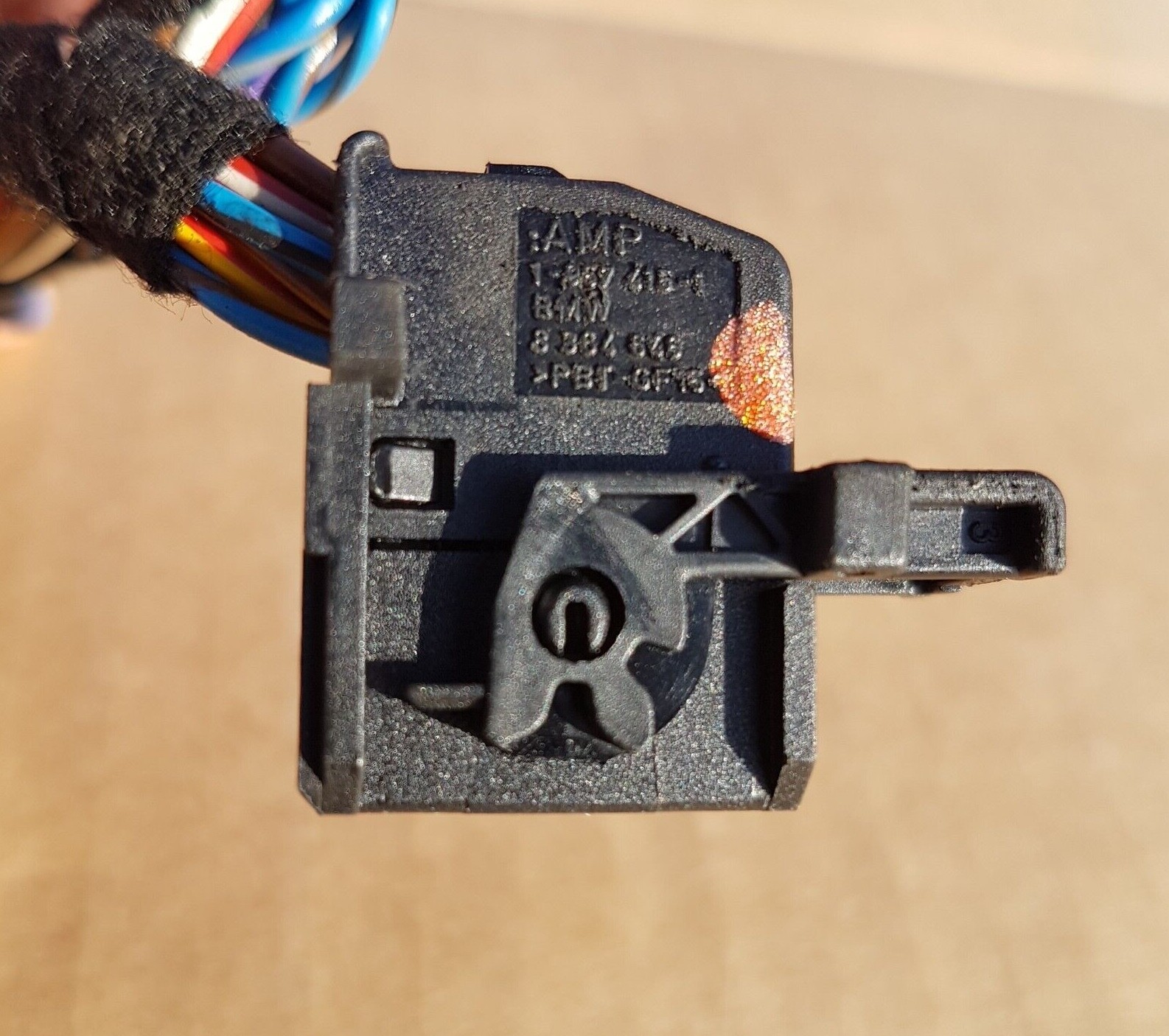 BMW Z3 Roadster Tiefton Lautsprecher Box Audio Stecker 8364646 – Bild 2