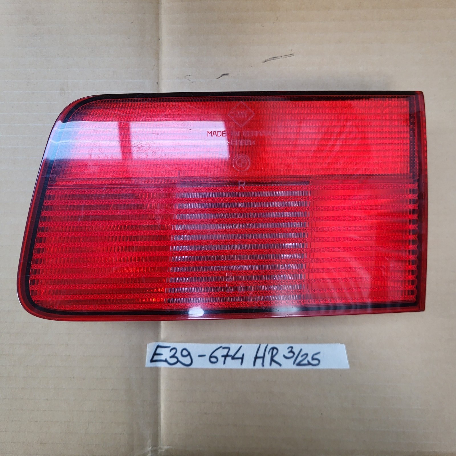 BMW E39 Touring  Rückleuchte Heckdeckel Rücklicht  Bremslicht  Blinker RECHTS – Bild 1