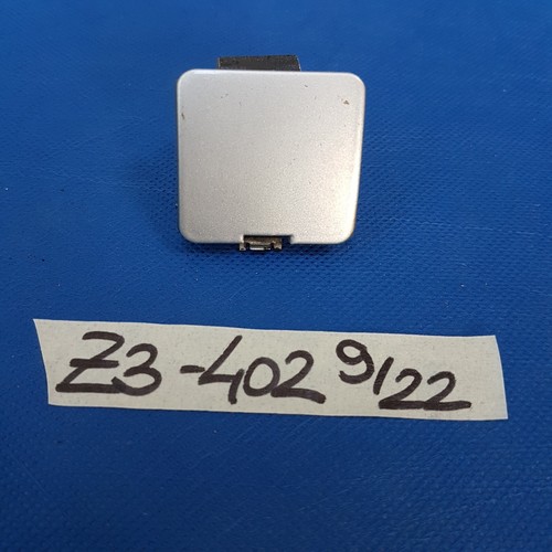 BMW Z3 Roadster Klappe für Stoßstange vorne Verkleidung Abschleppöse 8397402 – Bild 1