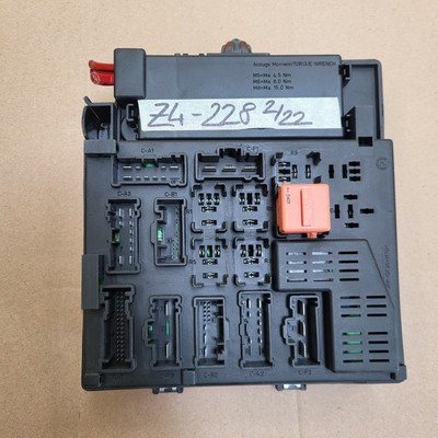 BMW Z4 Stromverteiler Sicherungskasten 6911922 + Deckel 6905228 + Sicherungen – Bild 2