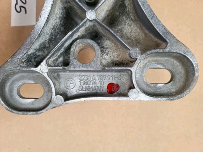 BMW Z4 E85  E46  E89 Getriebe Halterung Träger Halter / Getriebeträger 6769911 – Bild 3
