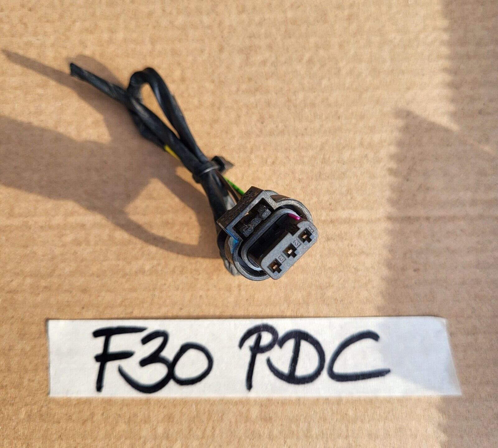 BMW F20 F21 F45 F30 F31  PDC Stecker für Ultraschallwandler Kabel abgeschnitten – Bild 2