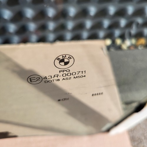 original BMW Z3 Roadster Seiten Scheibe Fahrer Tür Fenster Glas Scheibe LINKS – Bild 4