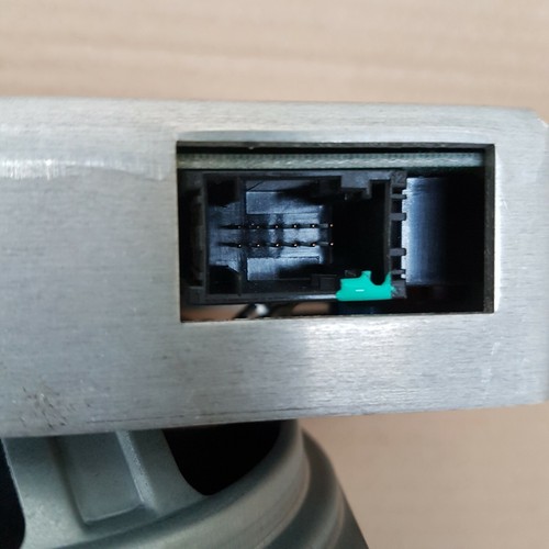 BMW Z3 Roadster Tiefton Lautsprecher Box Audio Sound System 8410689 Verstärker