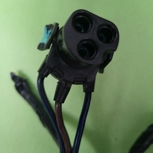 BMW E36 + Z3 Lüfter Gegen Stecker Kabel  Stück Anschluss-Stecker 3 Polig 1378412 – Bild 3