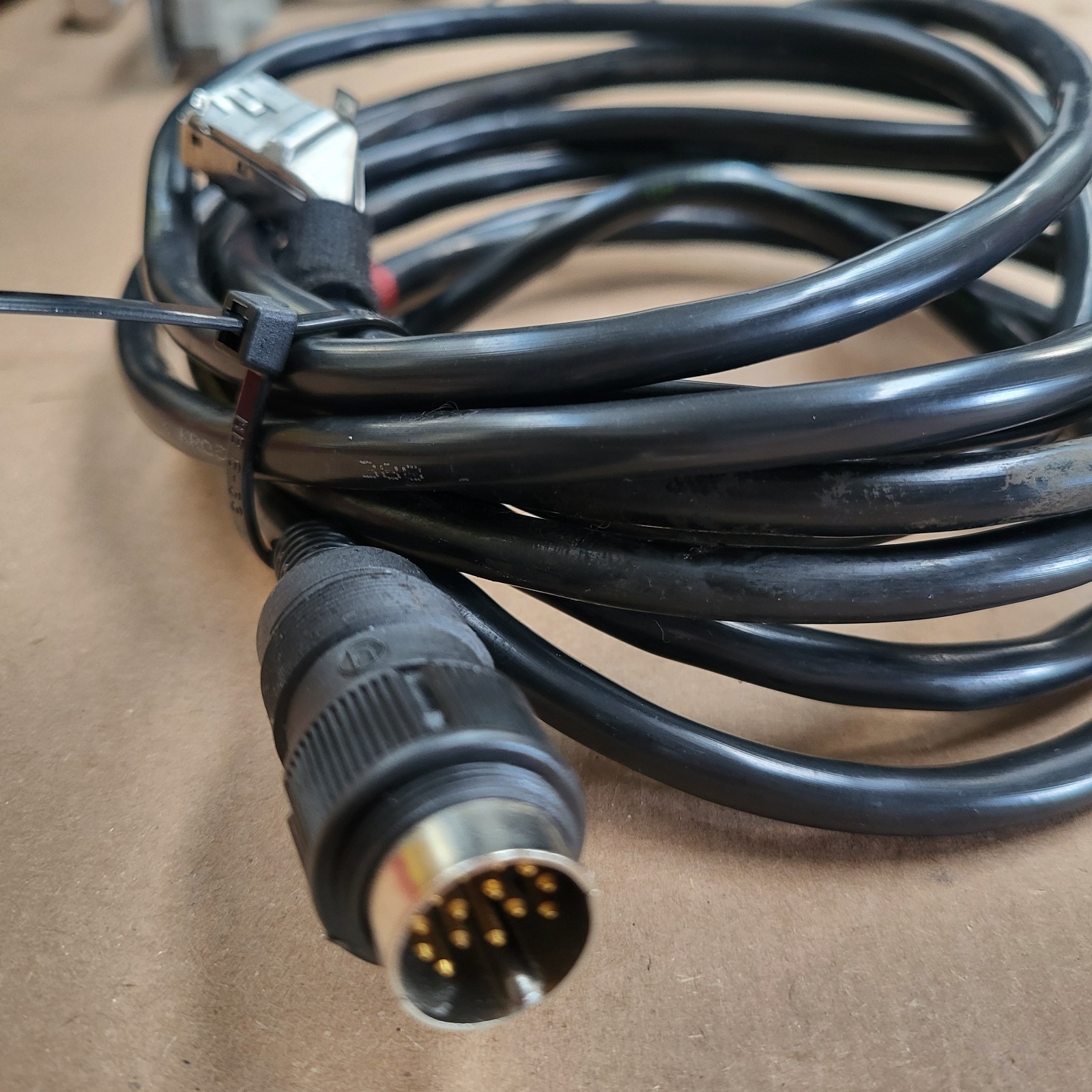 BMW Z3  Roadster Audio Kabelbaum HiFi Radio Adapter CD Wechsler Kabel 1388889