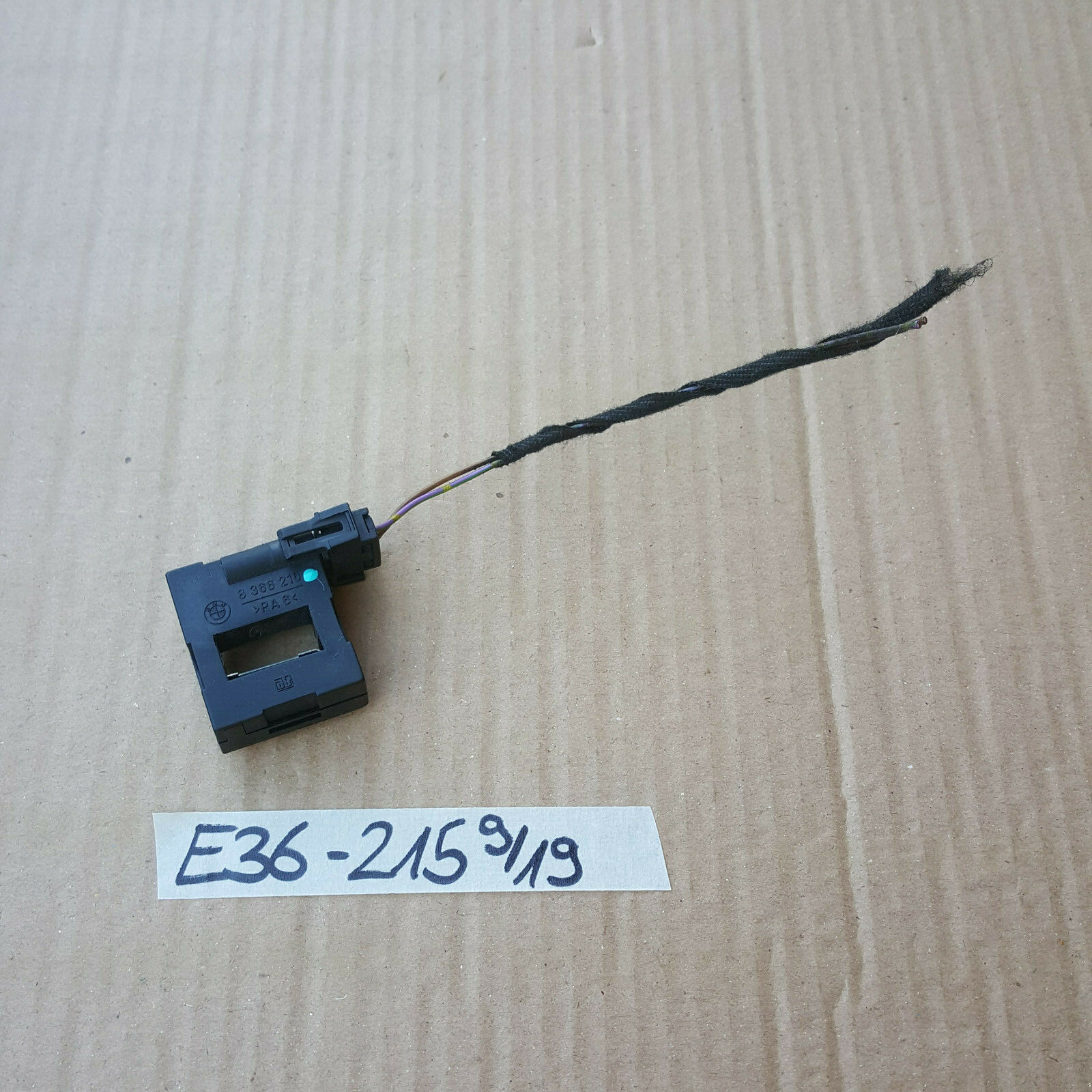 BMW E36 + Z3 E31 E32 E34  Radio Kontakt 8366215 Diebstahl Warnanlage DWA